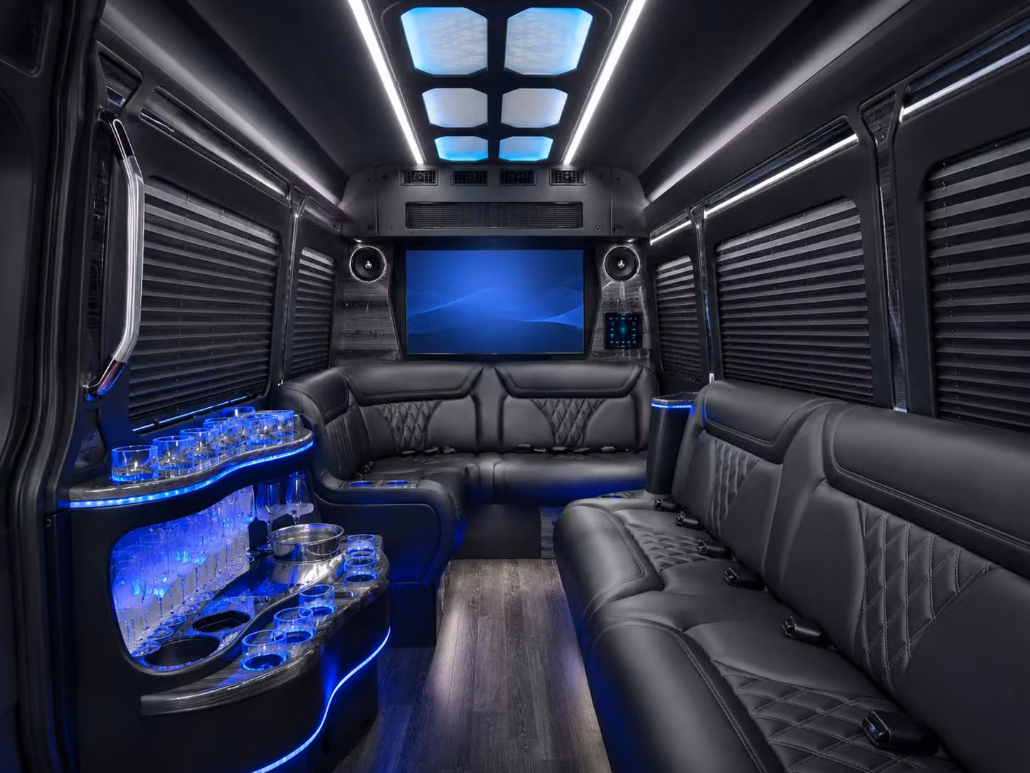 construction crew and worksite shuttle transportation across oahu