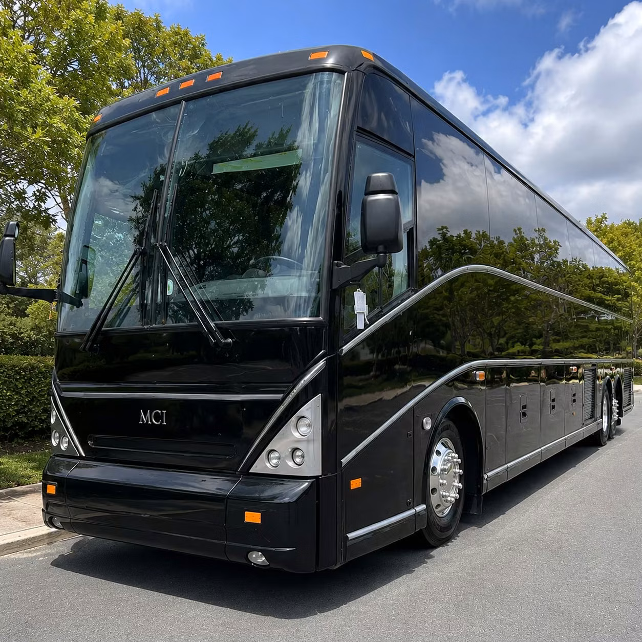 construction crew shuttles and government transportation across oahu