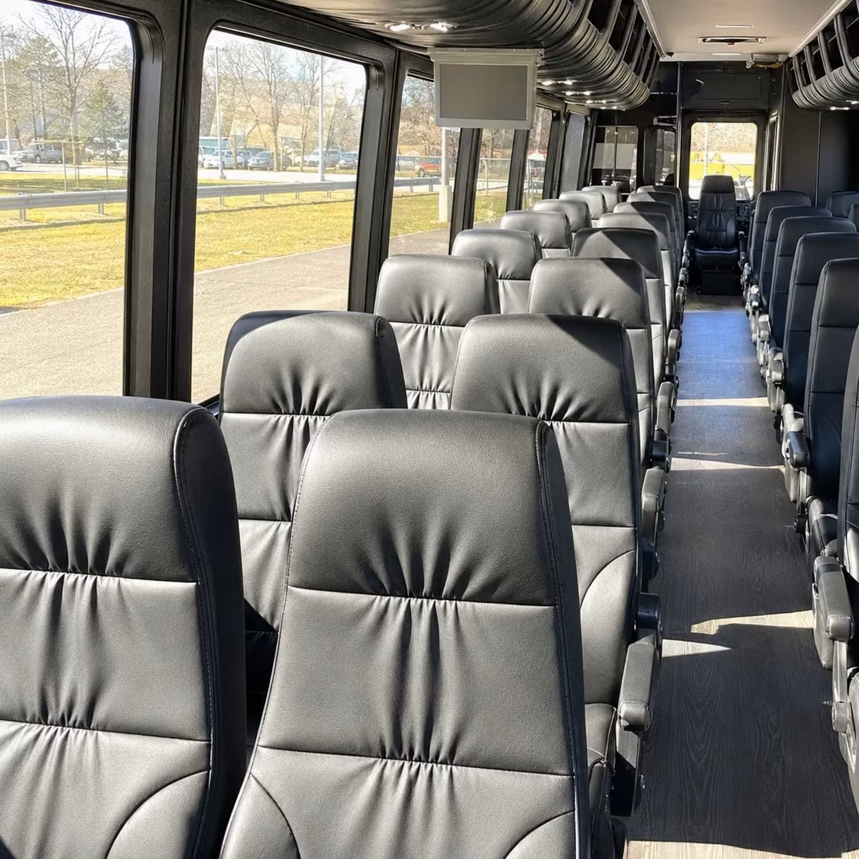 honolulu 25 passenger minibus rental