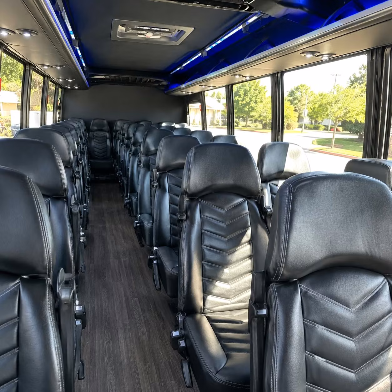 honolulu 28 passenger minibus rental