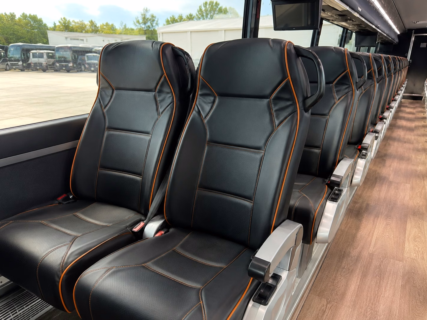 minibus rentals for youth sports teams and travel squads on oahu